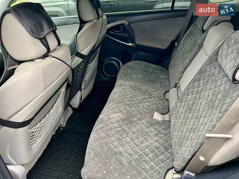 Позашляховик / Кросовер Toyota RAV4 2006 в Білгороді-Дністровському фото 17 Позашляховик / Кросовер Toyota RAV4 2006 в Білгороді-Дністровському