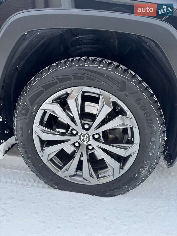 Внедорожник / Кроссовер Toyota RAV4 2023 в Киеве фото 16 Внедорожник / Кроссовер Toyota RAV4 2023 в Киеве