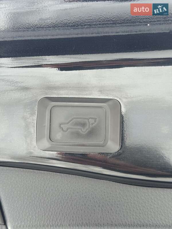 Внедорожник / Кроссовер Toyota RAV4 2023 в Киеве фото 26 Внедорожник / Кроссовер Toyota RAV4 2023 в Киеве