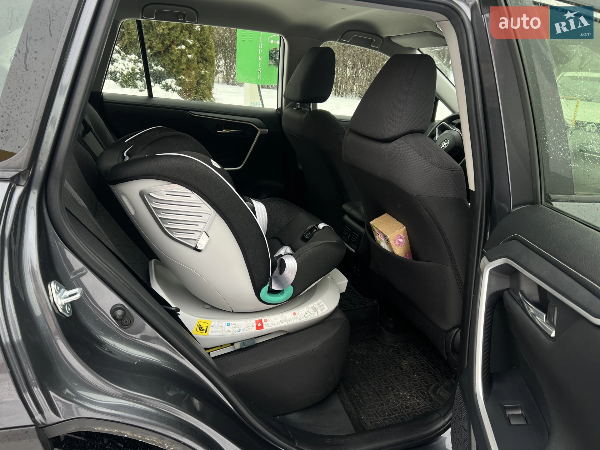 2021 Toyota RAV 4 - мініатюра 11