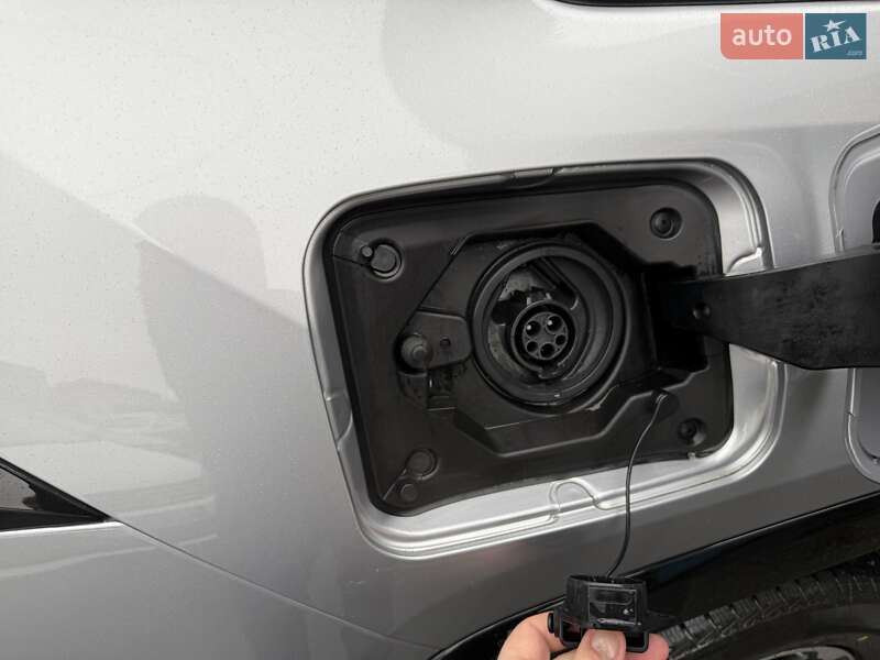 Внедорожник / Кроссовер Toyota RAV4 2024 в Киеве фото 34 Внедорожник / Кроссовер Toyota RAV4 2024 в Киеве