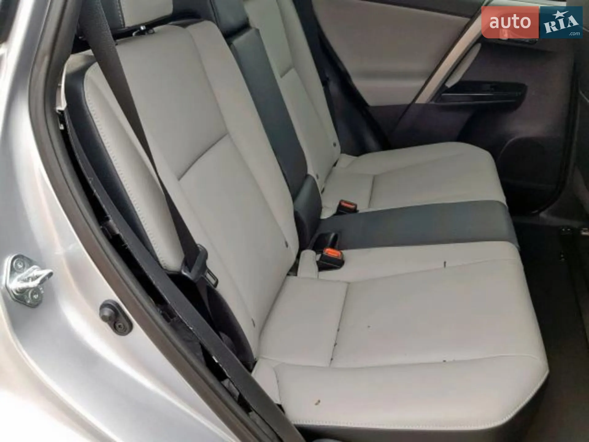 2016 Toyota RAV 4 - мініатюра 25