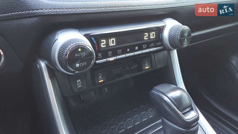 Внедорожник / Кроссовер Toyota RAV4 2022 в Кропивницком