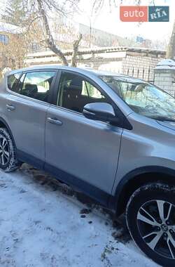 Позашляховик / Кросовер Toyota RAV4 2018 в Чернігові