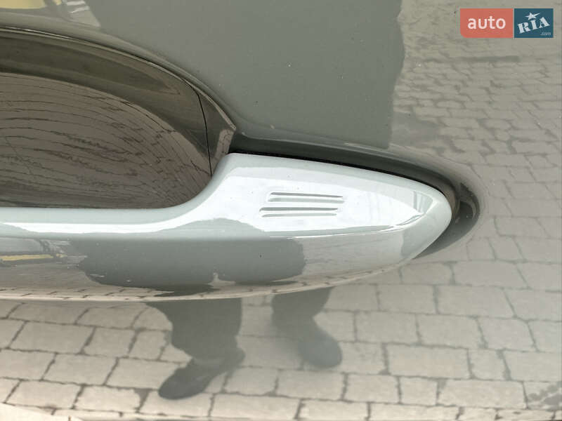 Позашляховик / Кросовер Toyota RAV4 2022 в Івано-Франківську