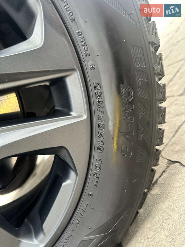 Позашляховик / Кросовер Toyota RAV4 2022 в Івано-Франківську