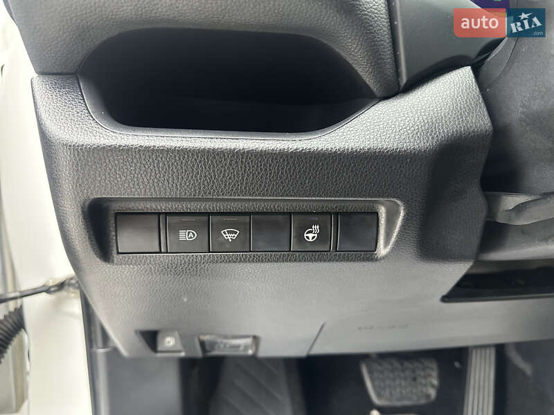 Внедорожник / Кроссовер Toyota RAV4 2020 в Харькове