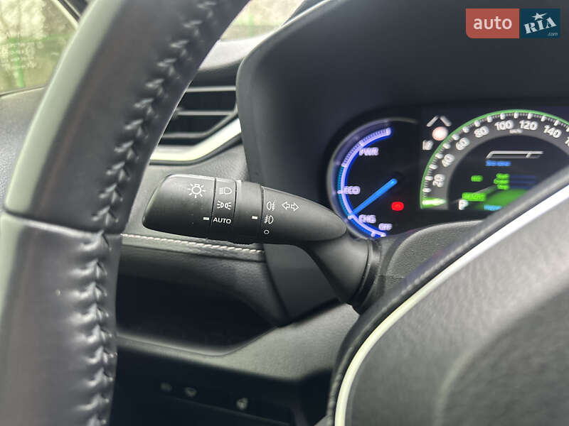 Внедорожник / Кроссовер Toyota RAV4 2020 в Харькове