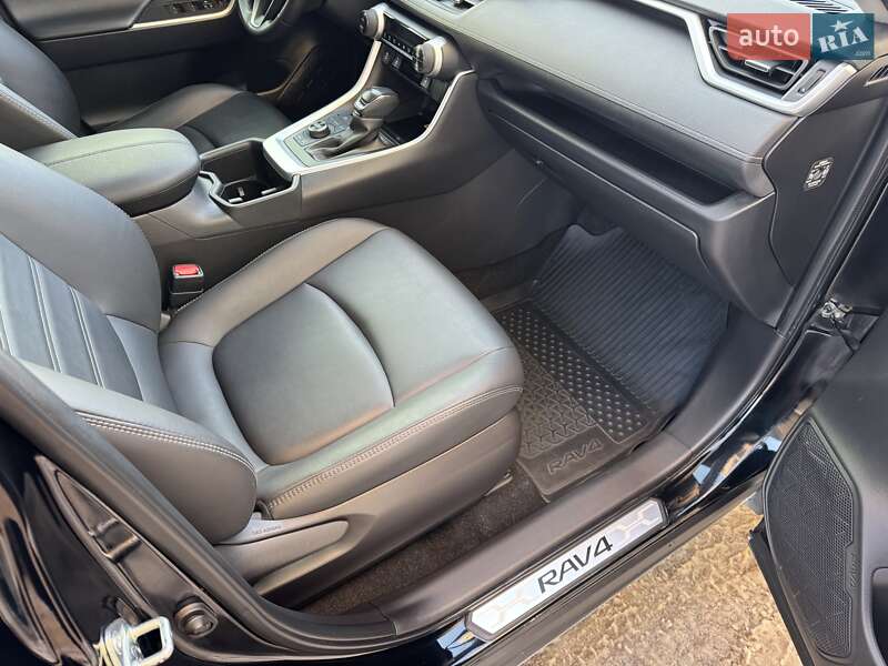 Внедорожник / Кроссовер Toyota RAV4 2022 в Киеве фото 31 Внедорожник / Кроссовер Toyota RAV4 2022 в Киеве