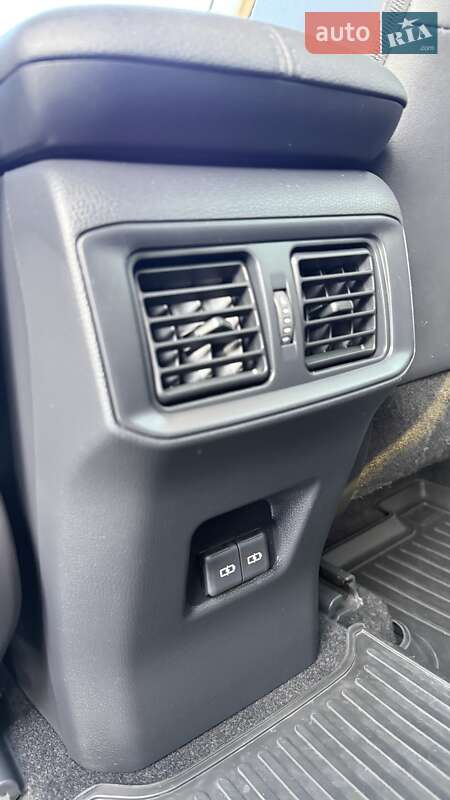 Внедорожник / Кроссовер Toyota RAV4 2022 в Киеве фото 56 Внедорожник / Кроссовер Toyota RAV4 2022 в Киеве