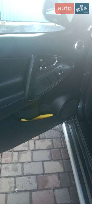 Внедорожник / Кроссовер Toyota RAV4 2007 в Нежине