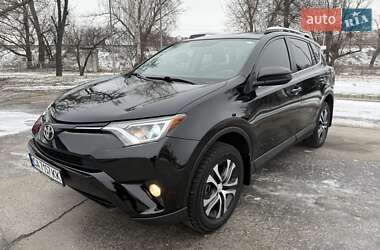 Внедорожник / Кроссовер Toyota RAV4 2016 в Черкассах