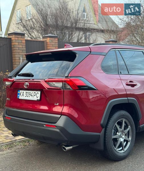 Внедорожник / Кроссовер Toyota RAV4 2018 в Киеве