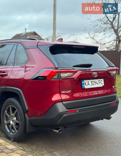 Внедорожник / Кроссовер Toyota RAV4 2018 в Киеве