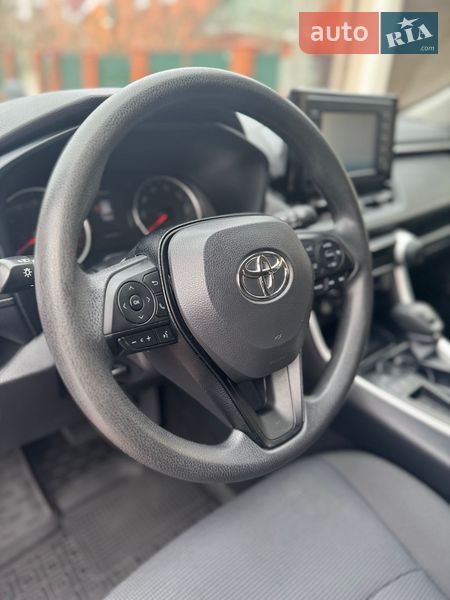 Внедорожник / Кроссовер Toyota RAV4 2018 в Киеве