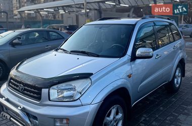 Позашляховик / Кросовер Toyota RAV4 2002 в Одесі