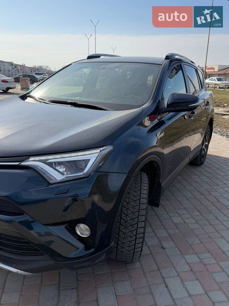 Внедорожник / Кроссовер Toyota RAV4 2017 в Одессе