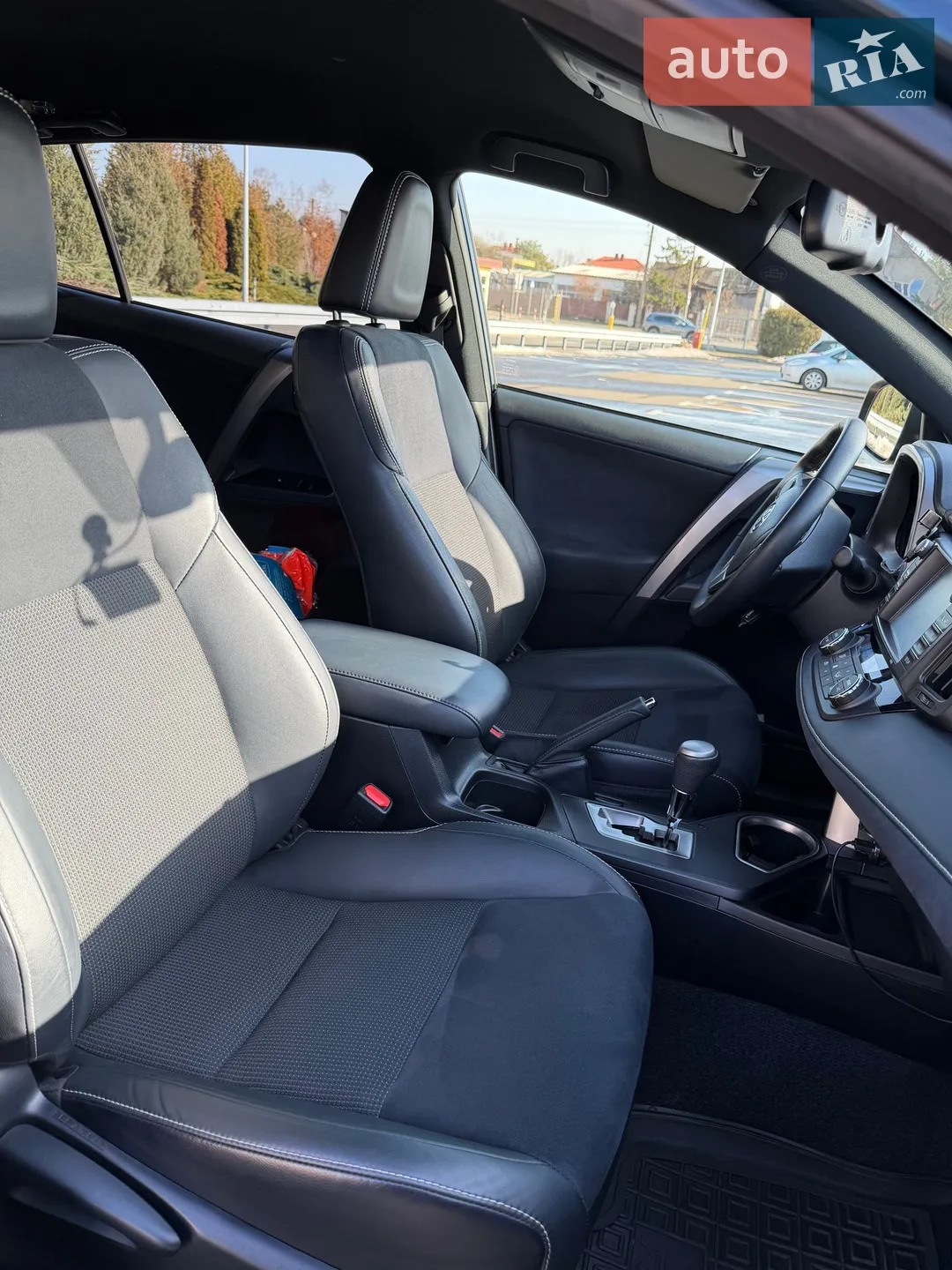 2018 Toyota RAV 4 - мініатюра 26