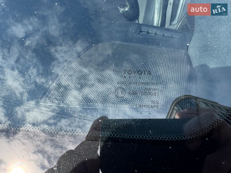 Внедорожник / Кроссовер Toyota RAV4 2016 в Киеве