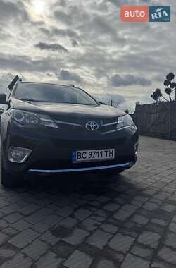 Внедорожник / Кроссовер Toyota RAV4 2014 в Радехове