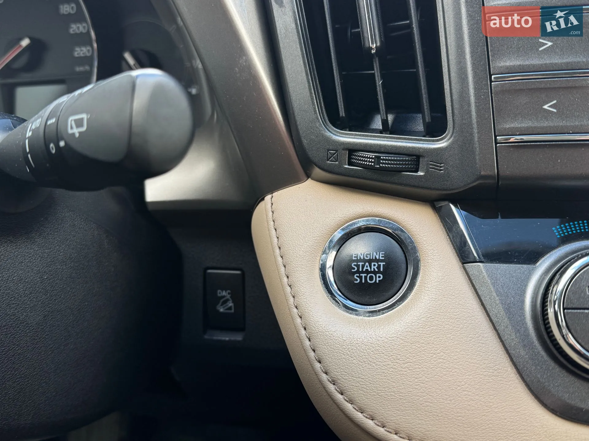 2014 Toyota RAV 4 - мініатюра 18