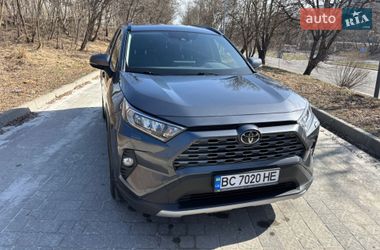 Внедорожник / Кроссовер Toyota RAV4 2021 в Львове