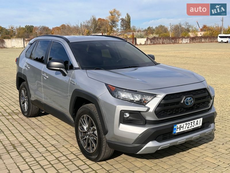 Внедорожник / Кроссовер Toyota RAV4 2020 в Одессе фото 3 Внедорожник / Кроссовер Toyota RAV4 2020 в Одессе