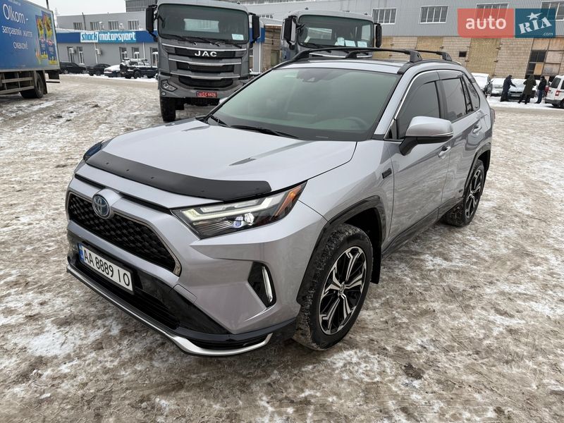 Внедорожник / Кроссовер Toyota RAV4 2023 в Киеве