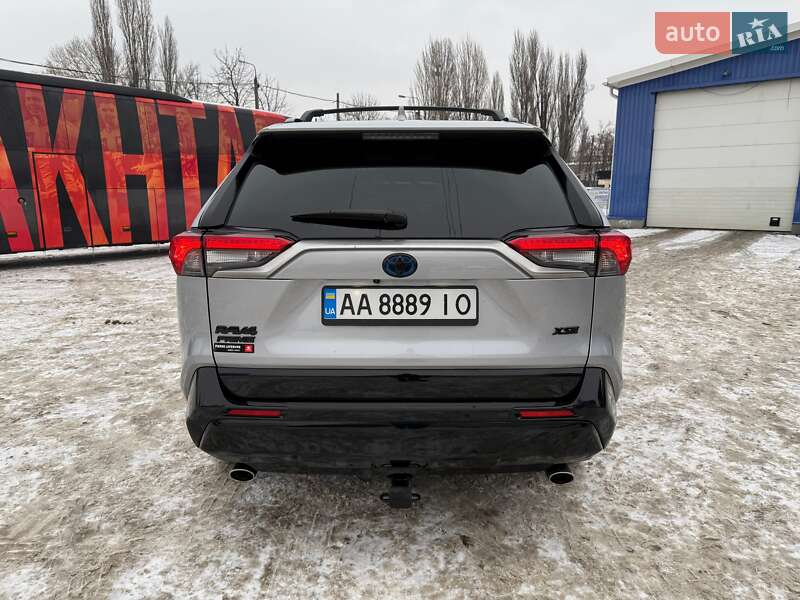 Внедорожник / Кроссовер Toyota RAV4 2023 в Киеве