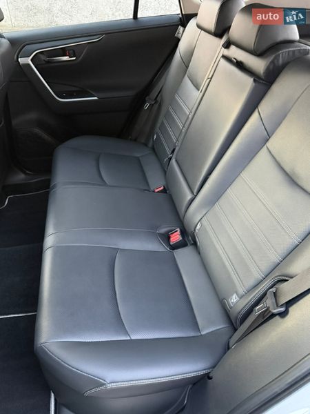 Внедорожник / Кроссовер Toyota RAV4 2023 в Киеве фото 22 Внедорожник / Кроссовер Toyota RAV4 2023 в Киеве