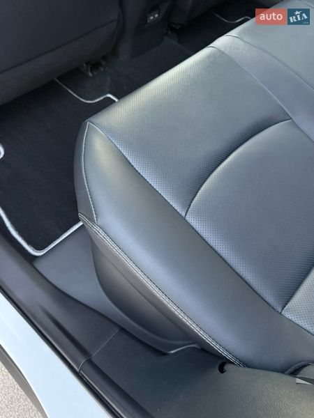 Внедорожник / Кроссовер Toyota RAV4 2023 в Киеве фото 23 Внедорожник / Кроссовер Toyota RAV4 2023 в Киеве