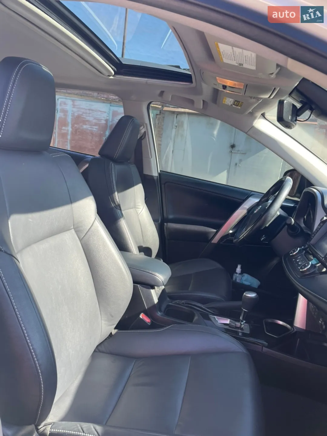 2018 Toyota RAV 4 - мініатюра 25