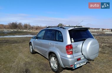 Внедорожник / Кроссовер Toyota RAV4 2001 в Киеве