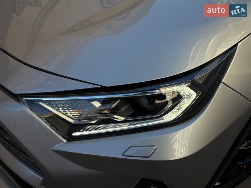 Внедорожник / Кроссовер Toyota RAV4 2021 в Одессе
