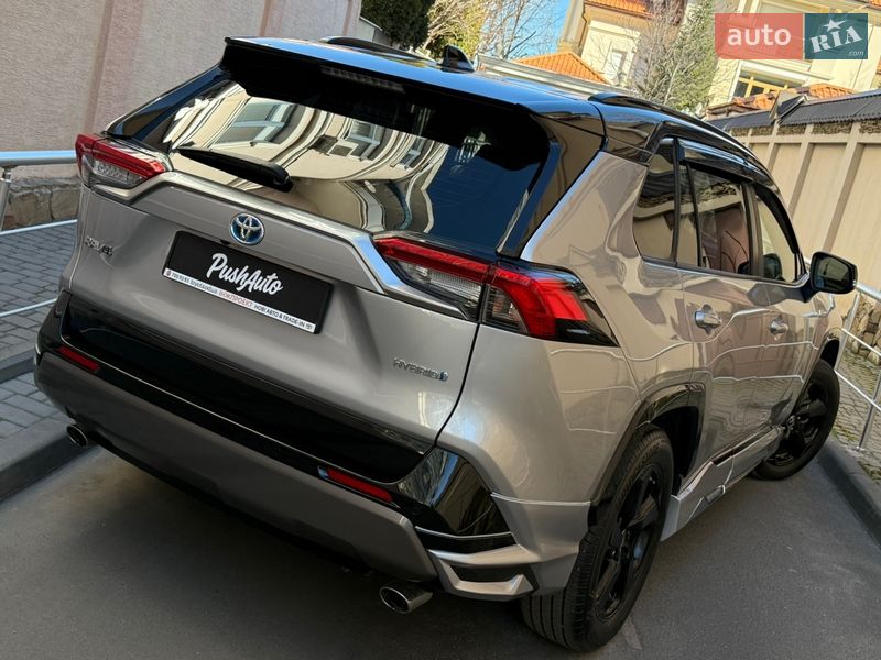 Внедорожник / Кроссовер Toyota RAV4 2021 в Одессе