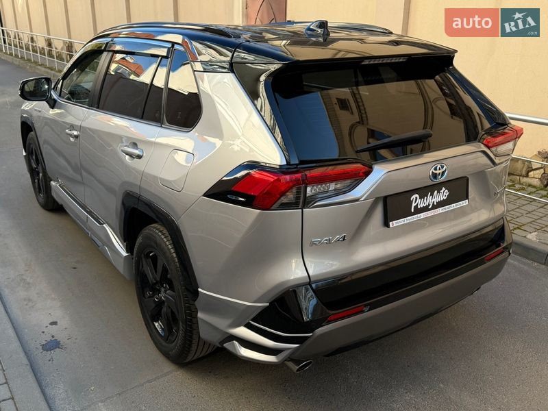 Внедорожник / Кроссовер Toyota RAV4 2021 в Одессе
