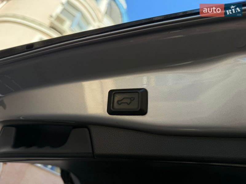 Внедорожник / Кроссовер Toyota RAV4 2021 в Одессе