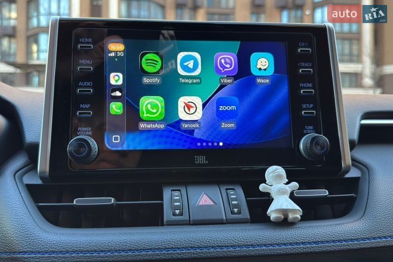 Внедорожник / Кроссовер Toyota RAV4 2020 в Киеве