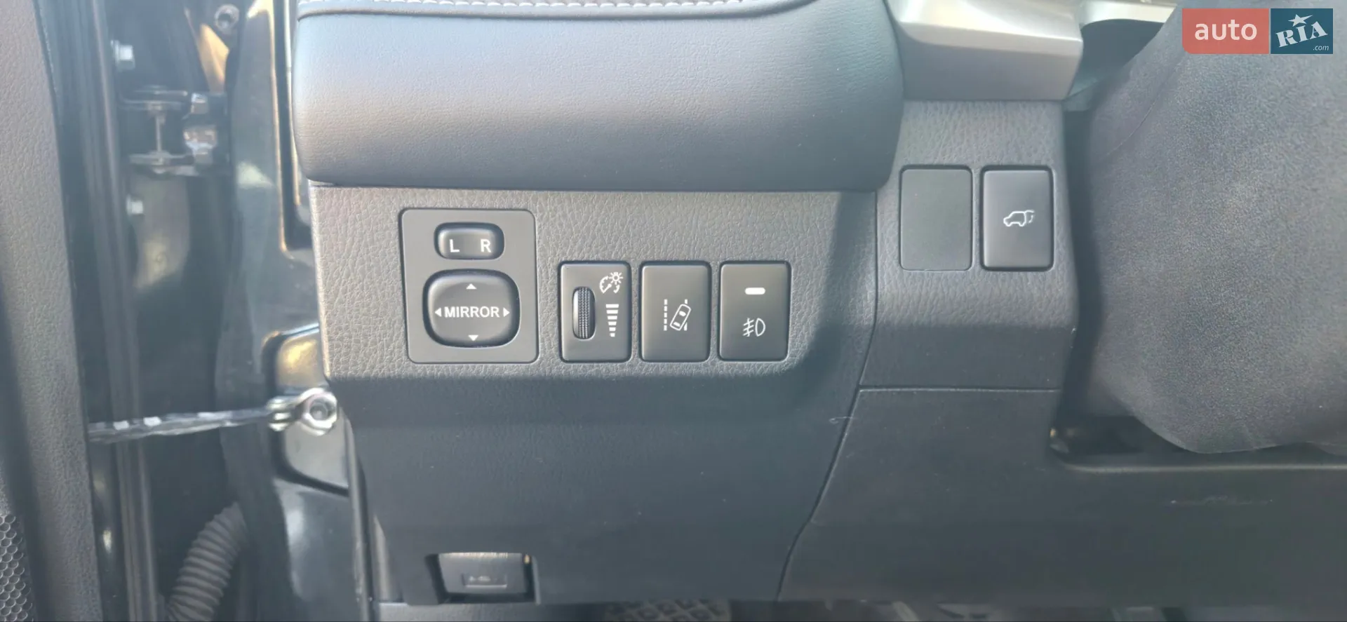 2017 Toyota RAV 4 - мініатюра 22