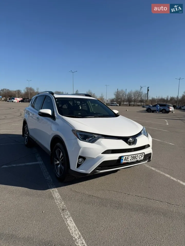 2017 Toyota RAV 4 - мініатюра 8