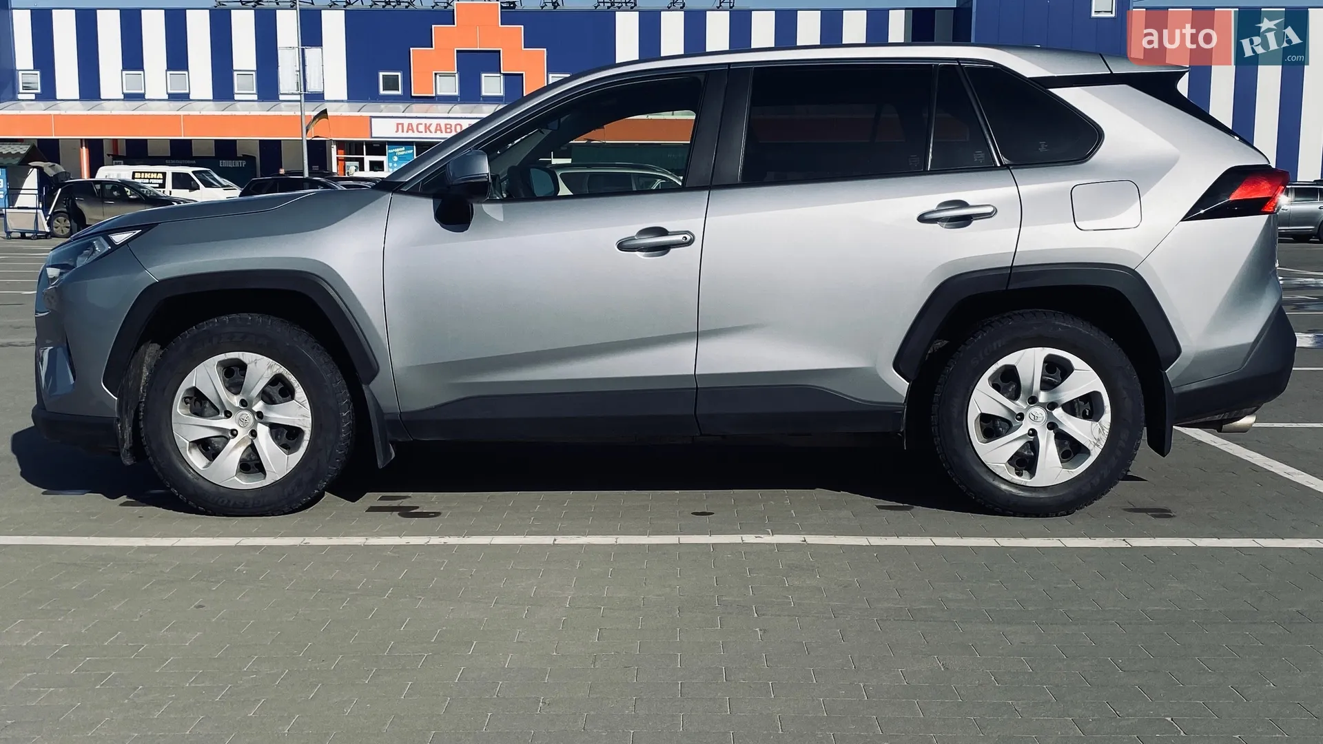 2018 Toyota RAV 4 - мініатюра 4
