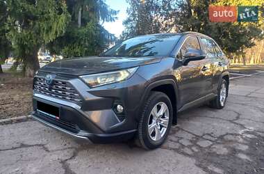 Внедорожник / Кроссовер Toyota RAV4 2020 в Новомосковске