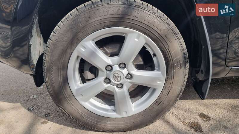 Внедорожник / Кроссовер Toyota RAV4 2006 в Кропивницком