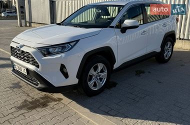 Внедорожник / Кроссовер Toyota RAV4 2019 в Львове