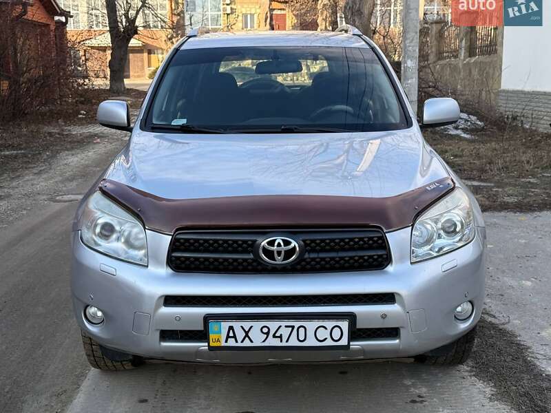 Позашляховик / Кросовер Toyota RAV4 2007 в Харкові