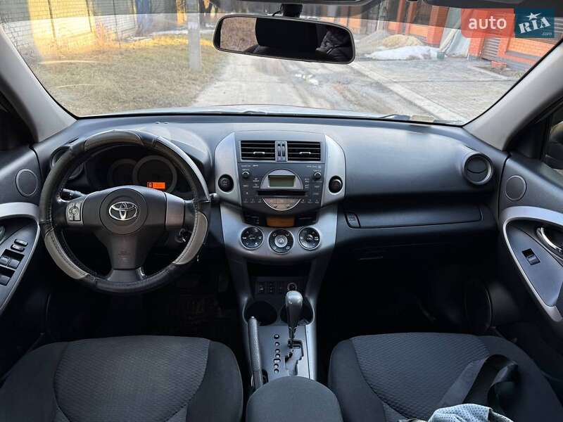 Позашляховик / Кросовер Toyota RAV4 2007 в Харкові