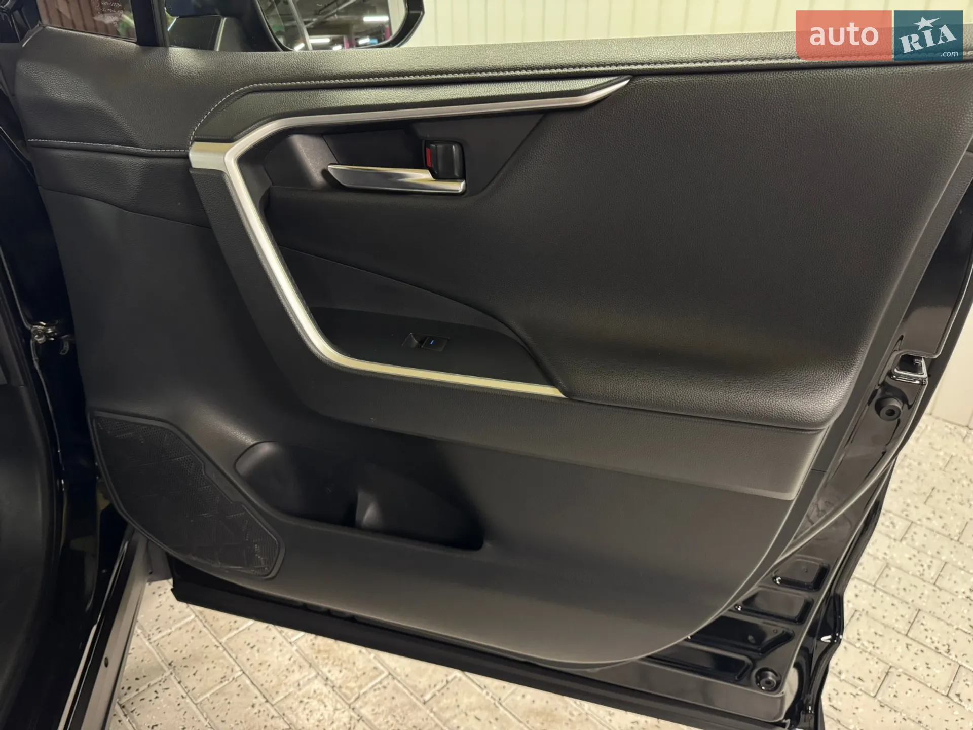 2021 Toyota RAV 4 - мініатюра 32