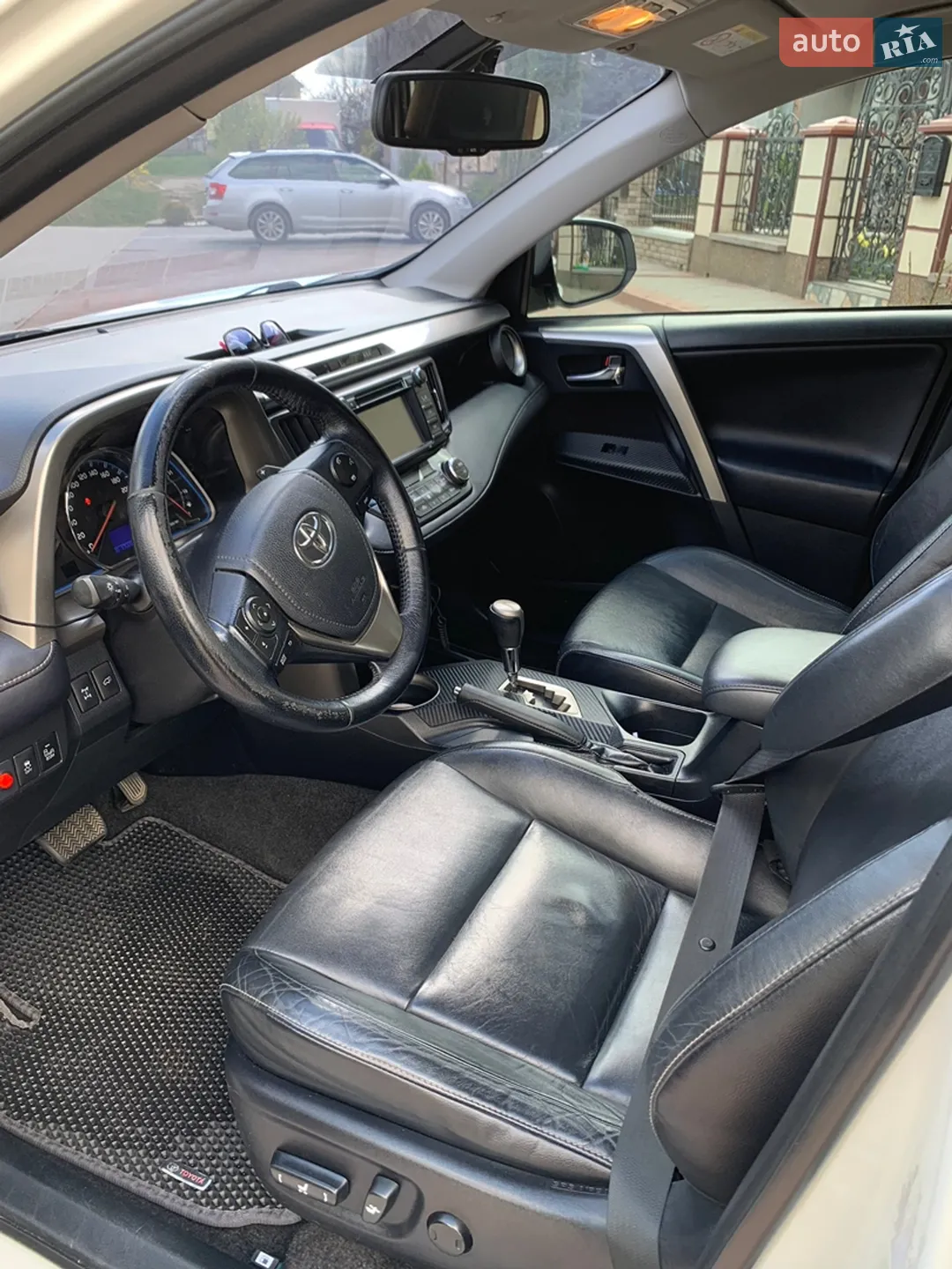 2013 Toyota RAV 4 - мініатюра 8