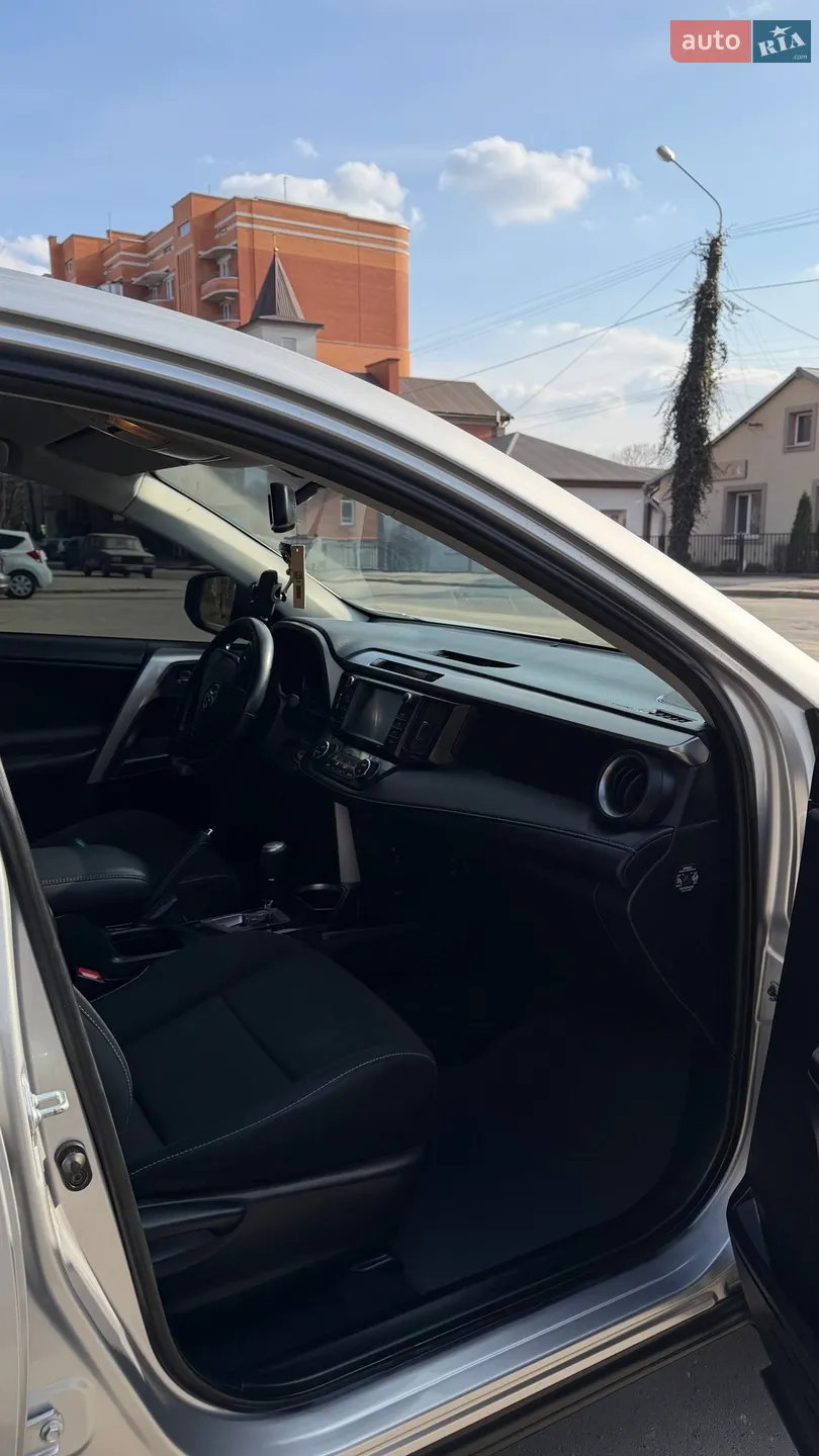 2015 Toyota RAV 4 - мініатюра 19