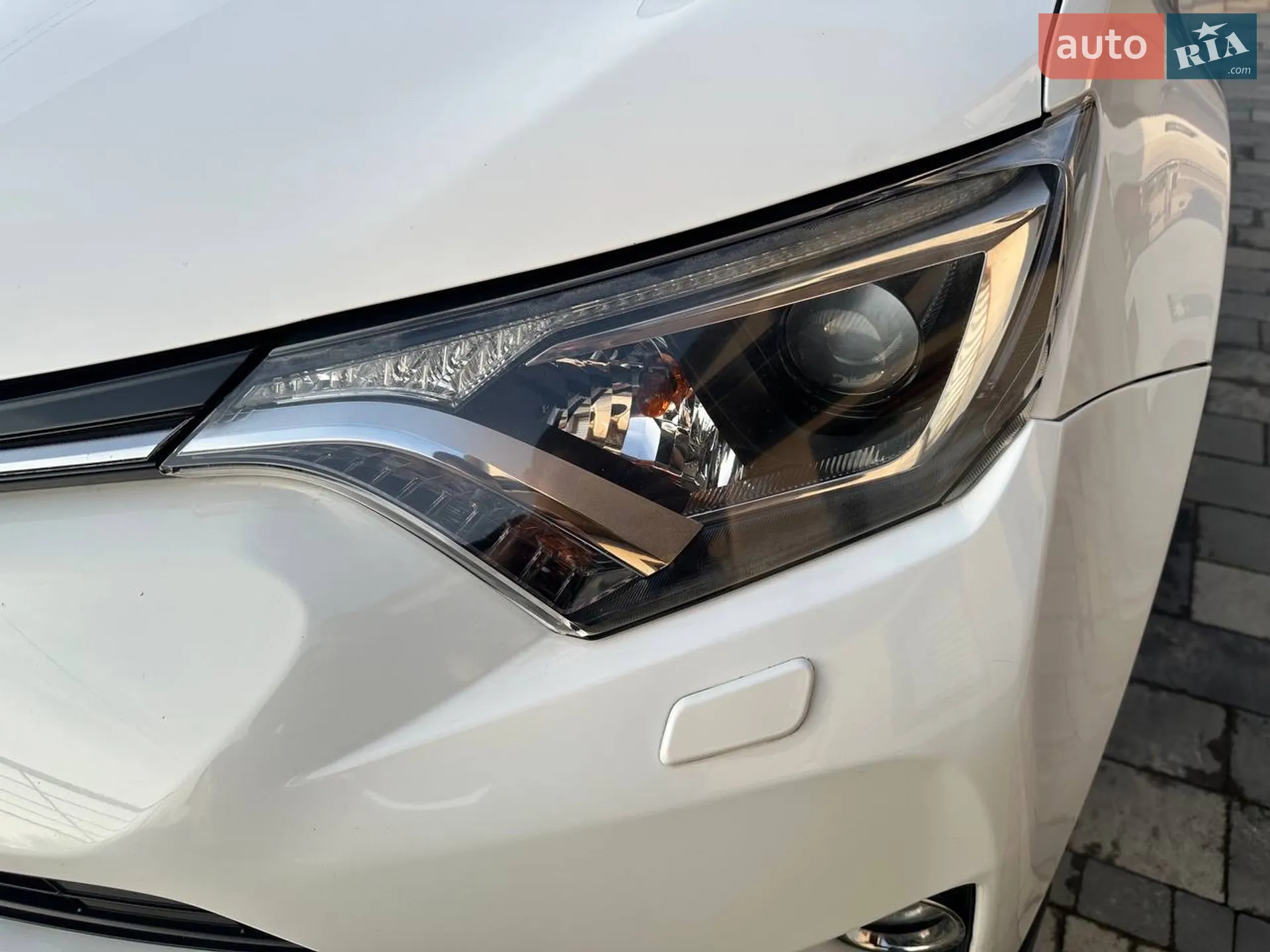 2017 Toyota RAV 4 - мініатюра 10